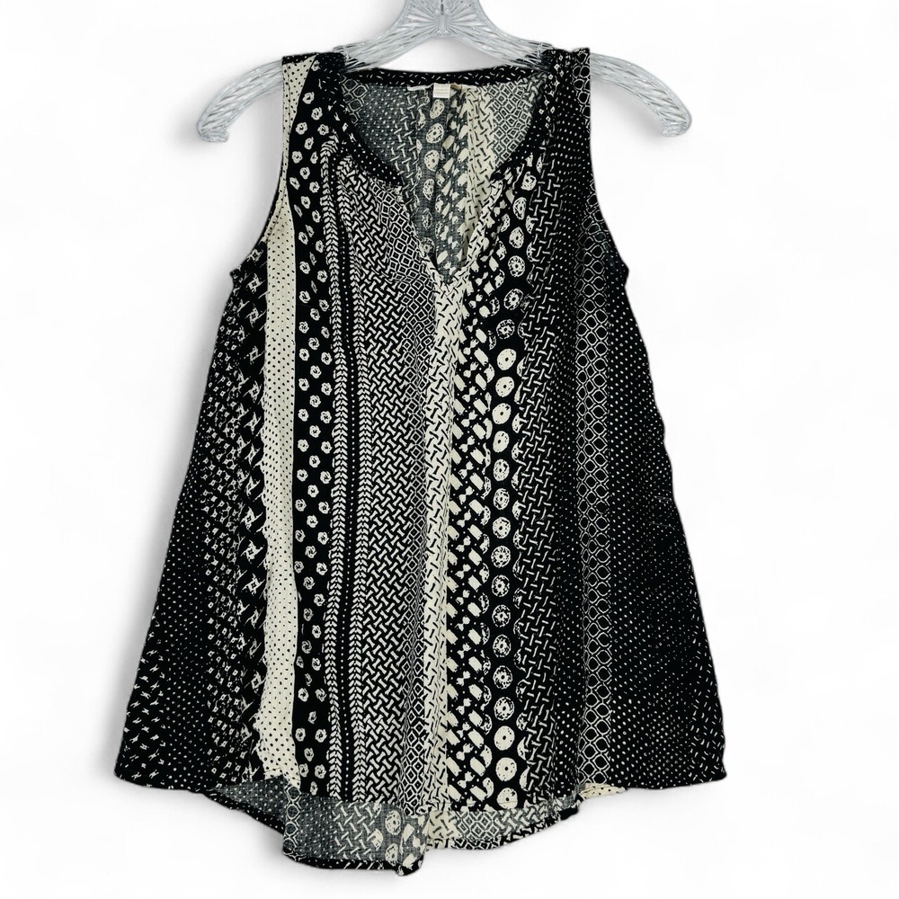 A:glow Maternity Tank Top Black White Geometric Print V-Neck Rayon XS-MAT